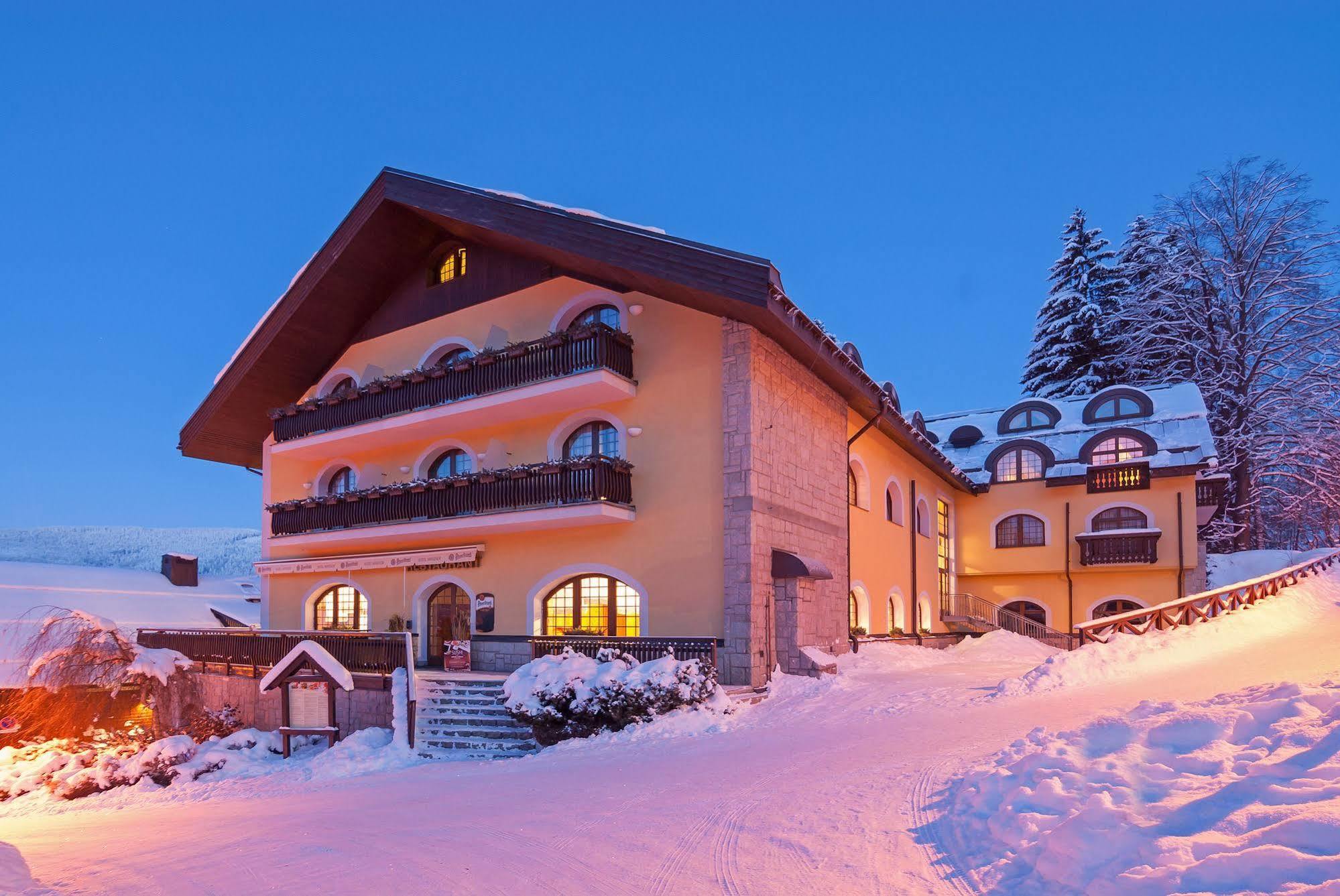 Wellness Hotel Windsor Špindlerŭv Mlýn Dış mekan fotoğraf